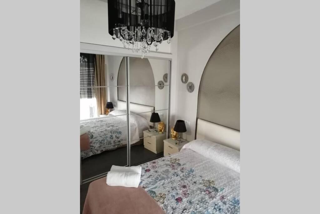 Appartamento Luminoso Loft Monforte De Lemos Esterno foto